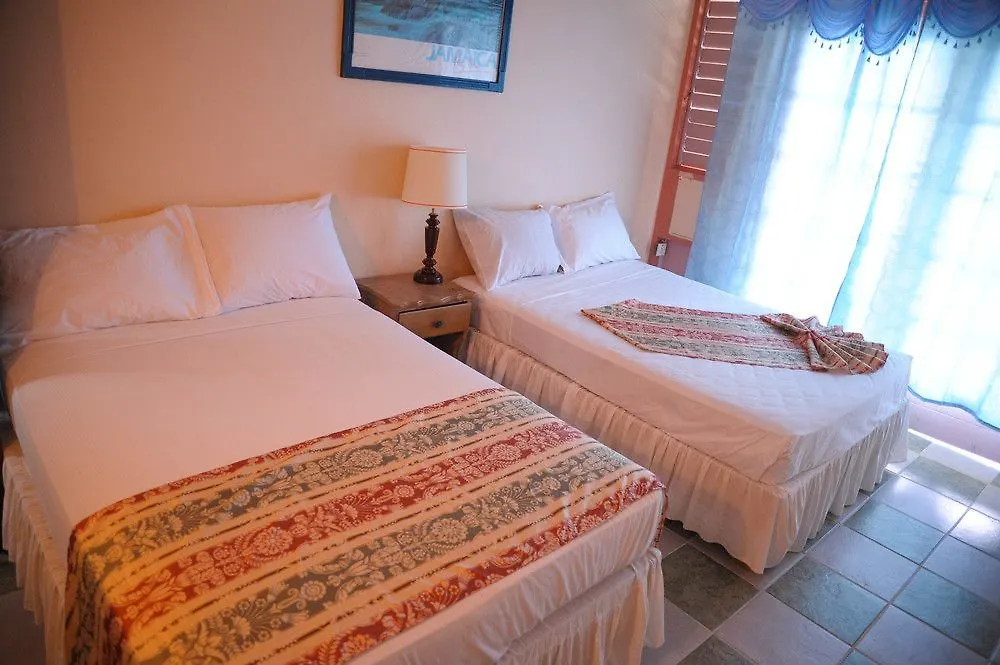 Ocean Rooms At Ocean Sands Ocho Rios 2*,  Jamaica